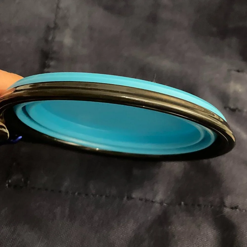 Two Collapsible Dog bowls for Travel, Walking and more! Carabiner hook. NWT